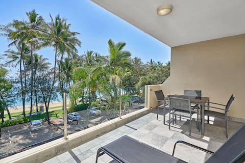 Ocean Front 2 Bedroom Paringa Apartment