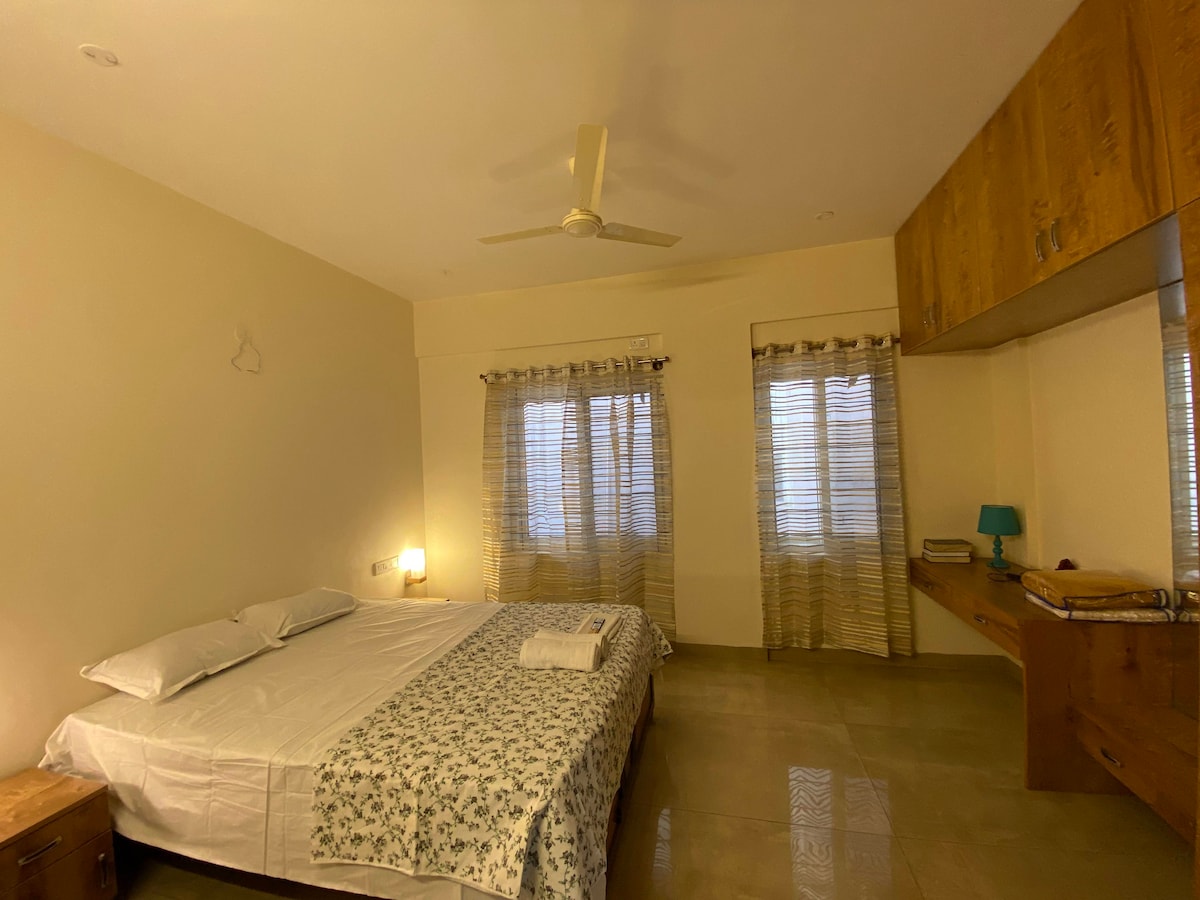 ห้องนอน 2 (Bedroom 2)