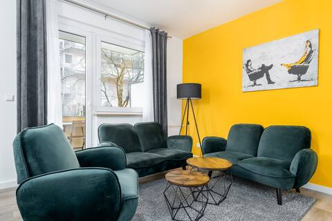 < Banana Design | Central | Parking | Kitchen >