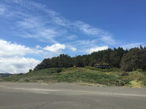 Cozy beachfront house