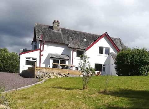 Rm 2 Lodge House B&B West Highland Way Crianlarich