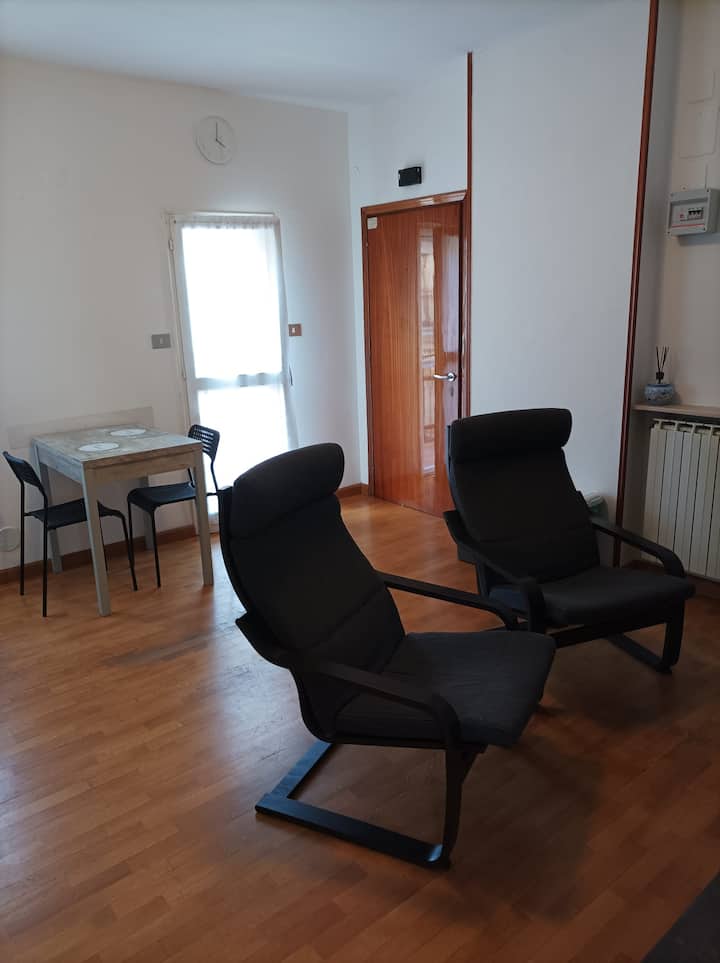 Appartement Près De L'hôpital Et Du Parc Public - Reggio Emilia
