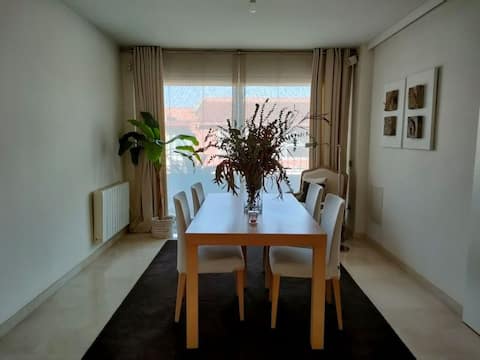 Nice house with pool near Barcelona