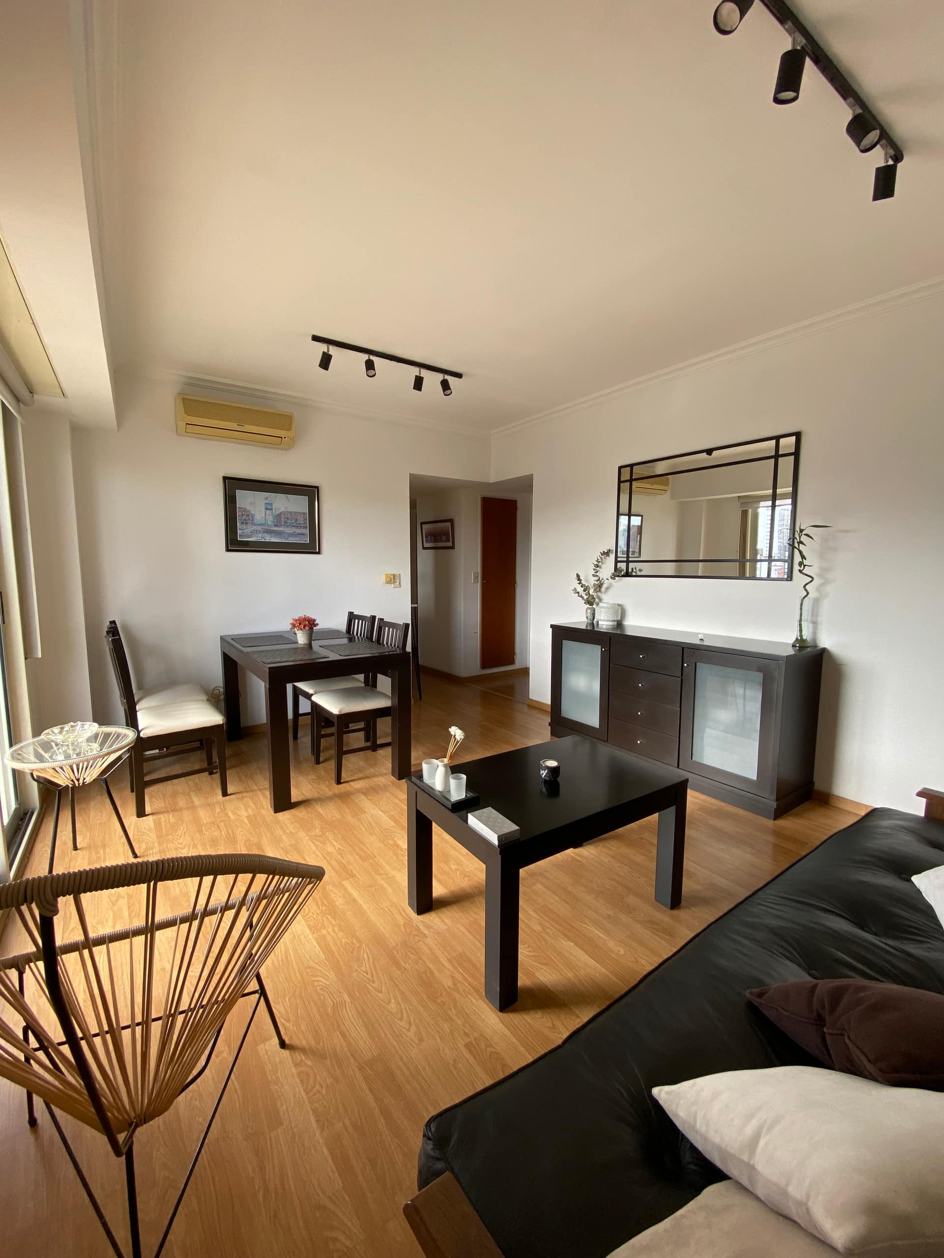 Two-room apartment in Monserrat