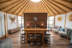 Yurt+Cabins+w%2FHot+Tub+at+the+base+of+Snowy+Range
