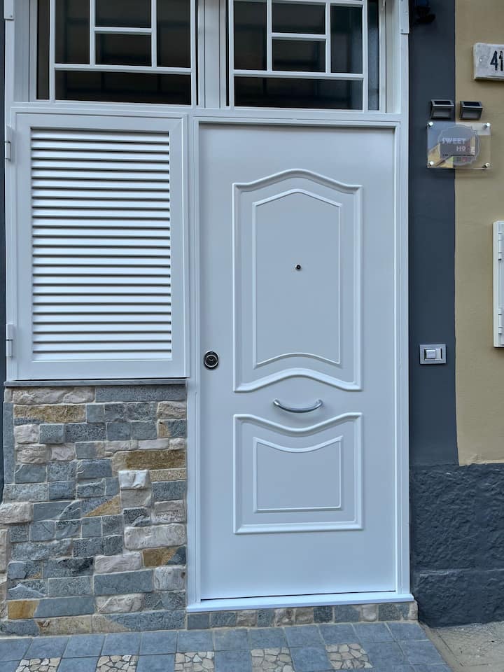 DG SWEET HOME mini appartamento In centro Holiday homes for Rent in