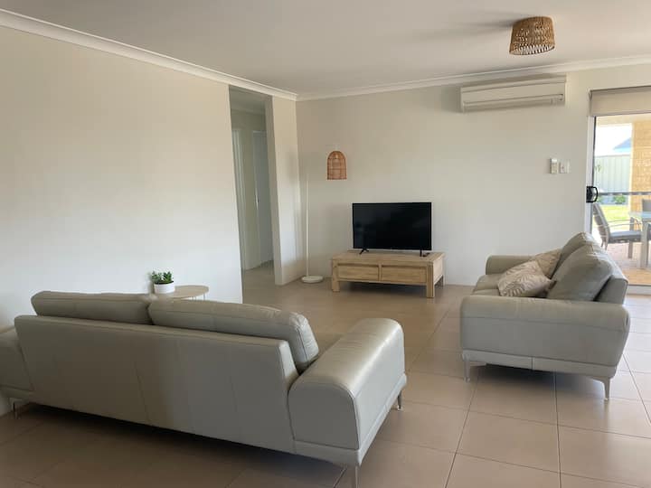 Enjoy A Holiday Away 'At The Bay' - Jurien Bay