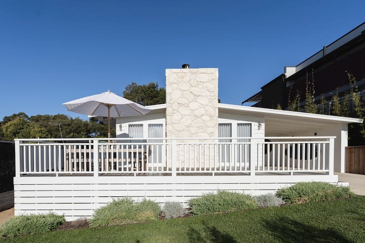 Rye Beach House, Escape to the Peninsula.