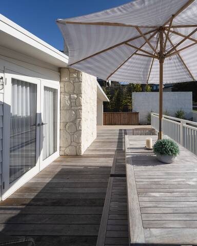 Rye Beach House, Escape to the Peninsula. gallery image 4