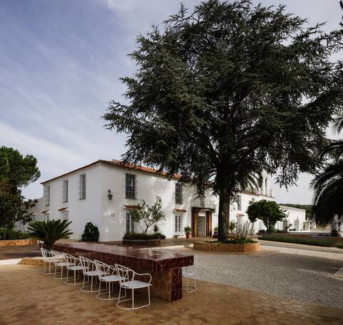 Cortijo Exclusive: Luxury for Selectos Groups