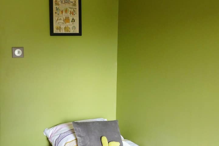 Dhomë gjumi 1 person