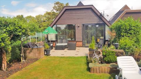 Cozy house till 6 pers. near Amsterdam and sea