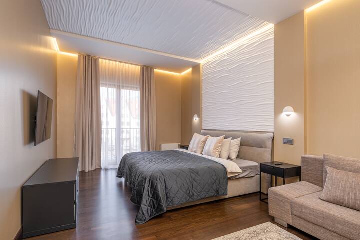 Guest Favorite | Underground Parking | 125 m2! gallery image 5