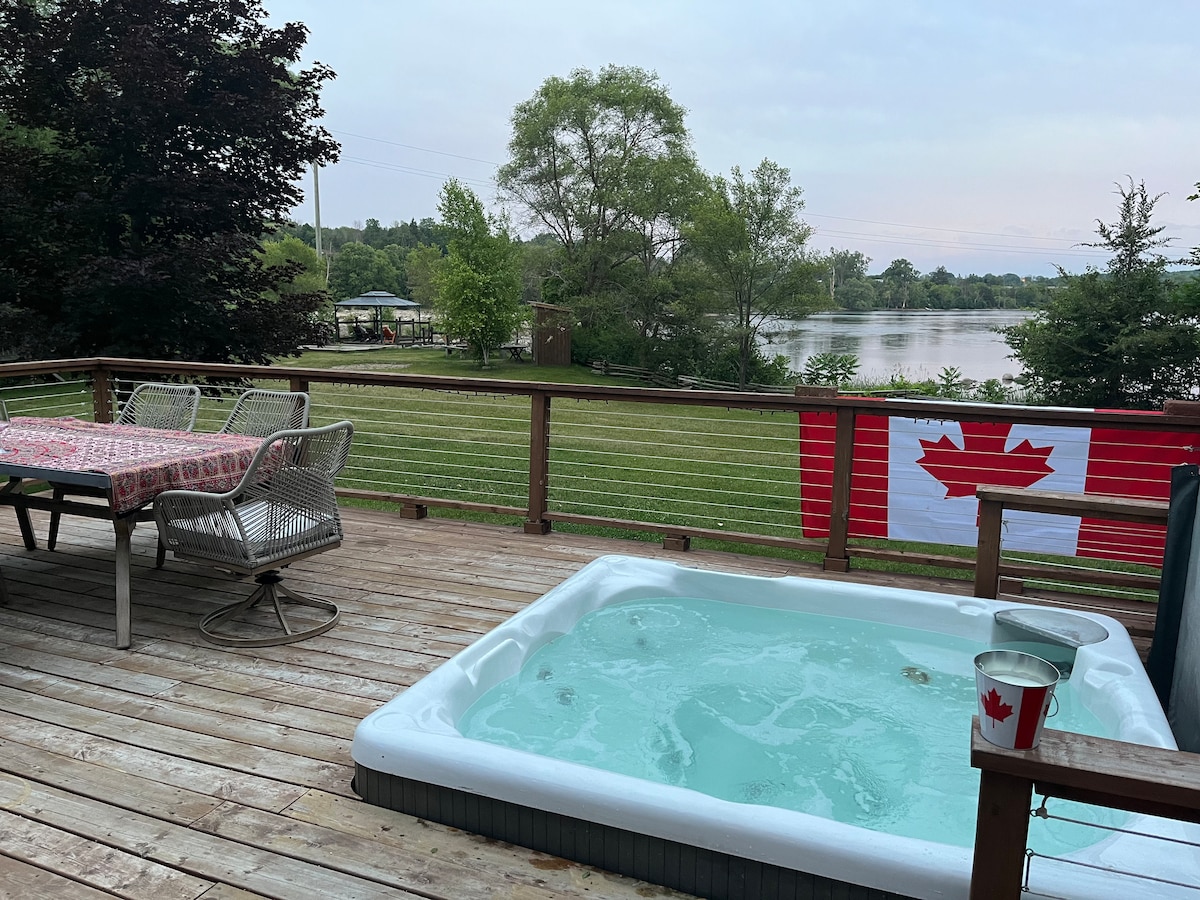 4 Bedroom, 3 Bathroom Riverfront Property Cottages for Rent in Quinte