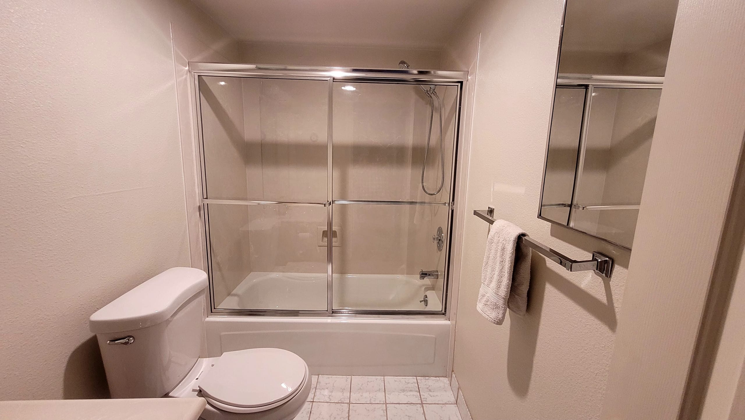 Condo in San Francisco · ★4.9 · 3 bedrooms · 4 beds · 3 baths - Image 11