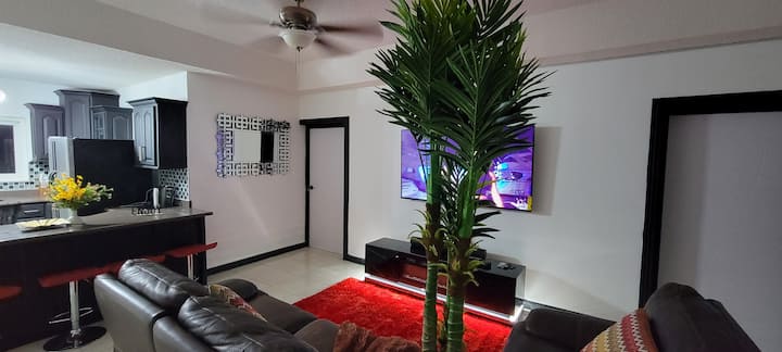 Private3/2.5 Modern Condo Wpool In Gated Community - Kingston (Jamaica)