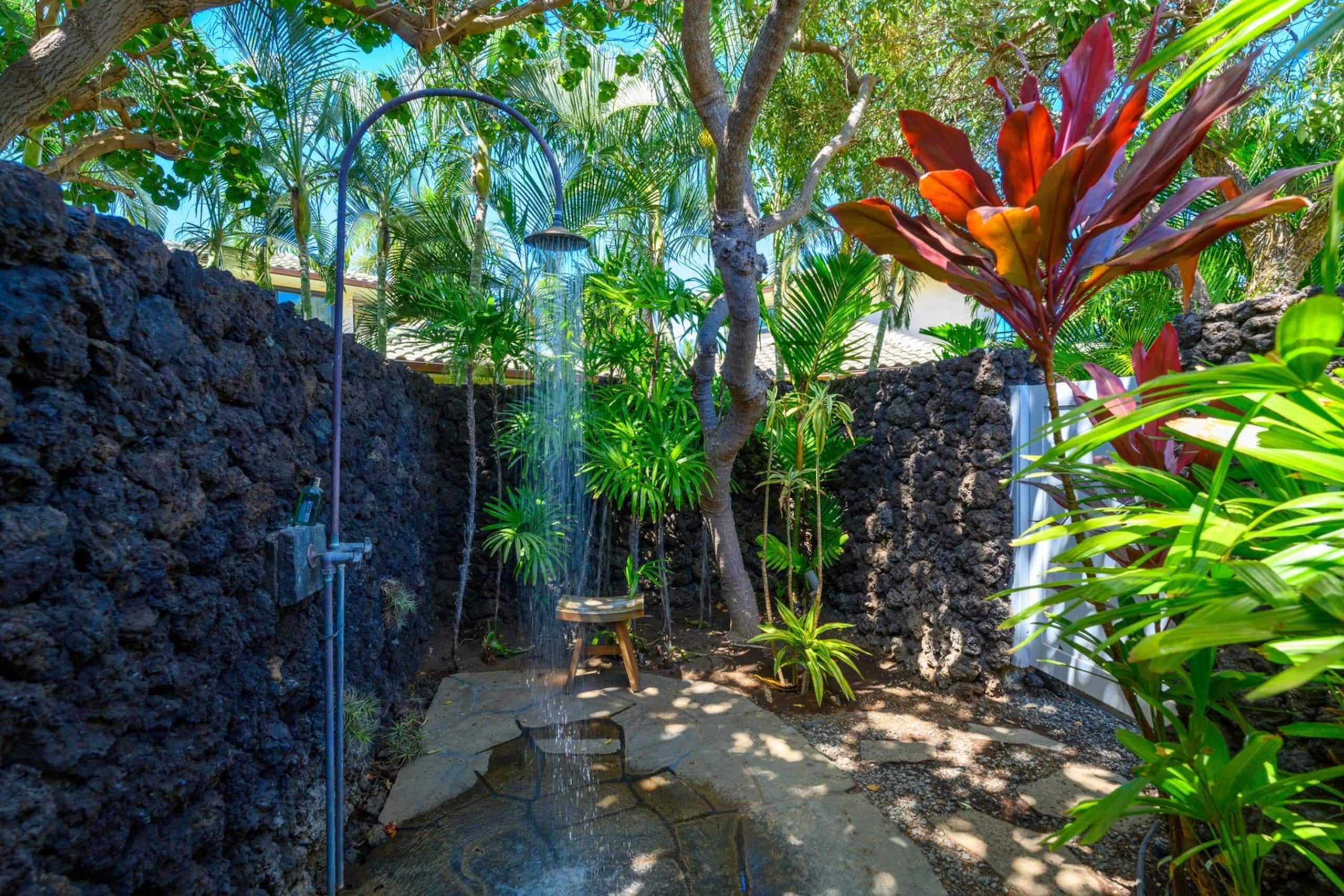 Villa in Waimea · ★4.83 · 3 bedrooms · 4 beds · 3.5 baths - Image 21