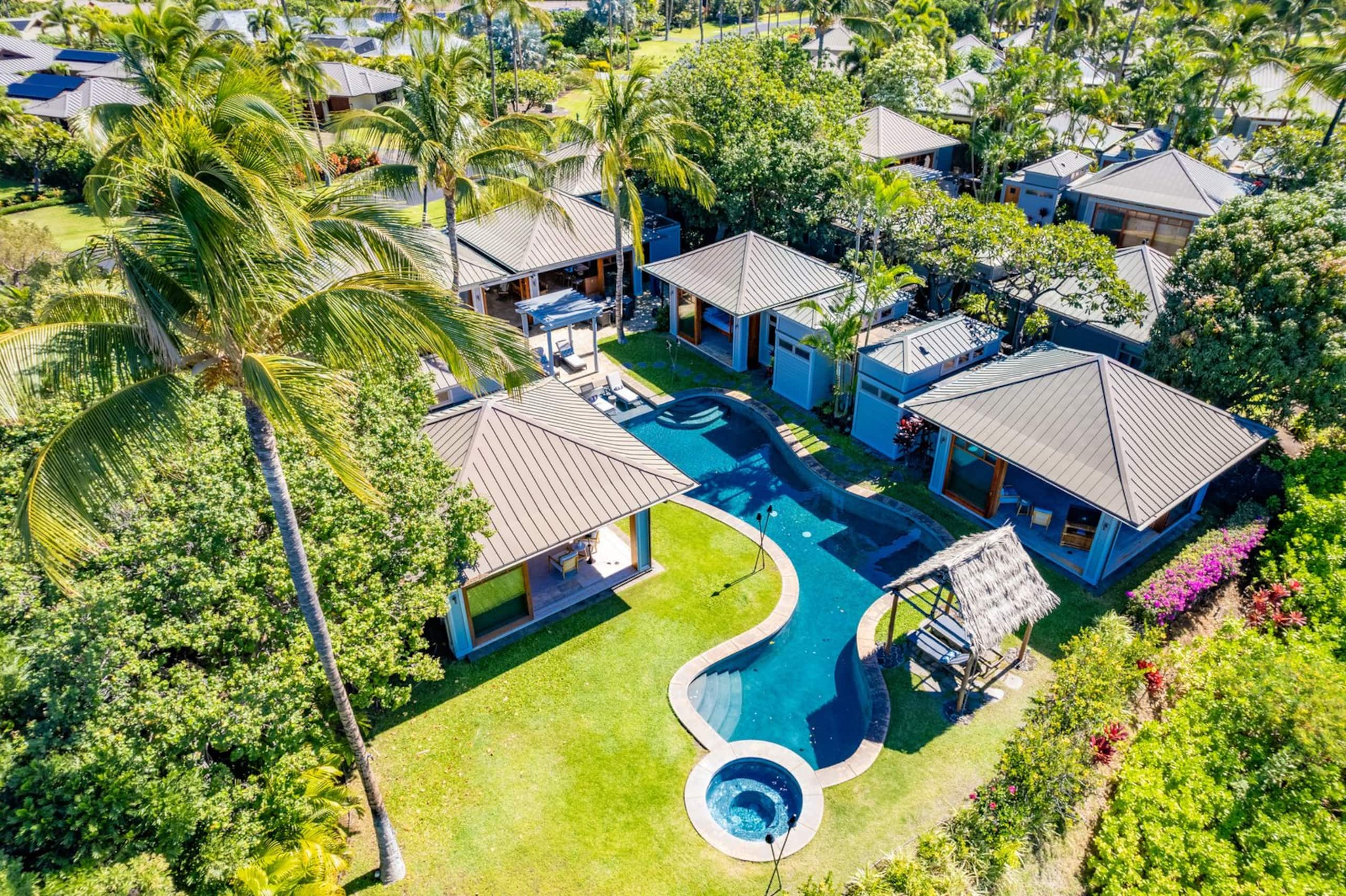 Villa in Waimea · ★4.83 · 3 bedrooms · 4 beds · 3.5 baths - Image 3