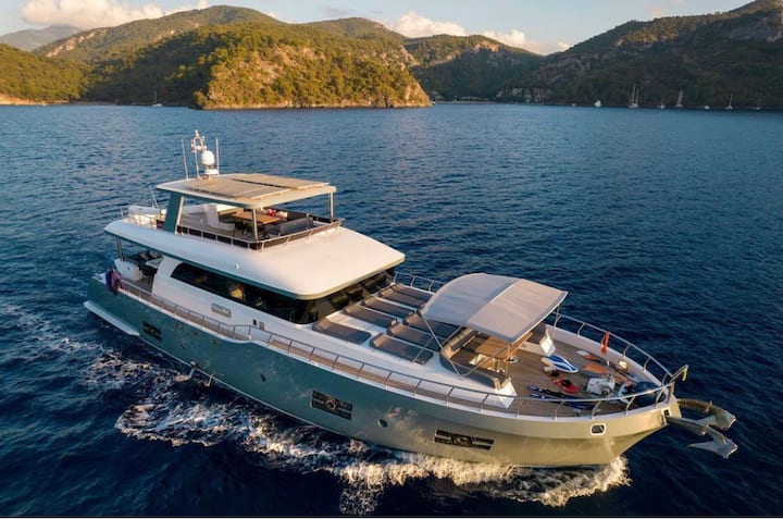 Kiralık Lüks Motoryat 4 Kabin - Göcek