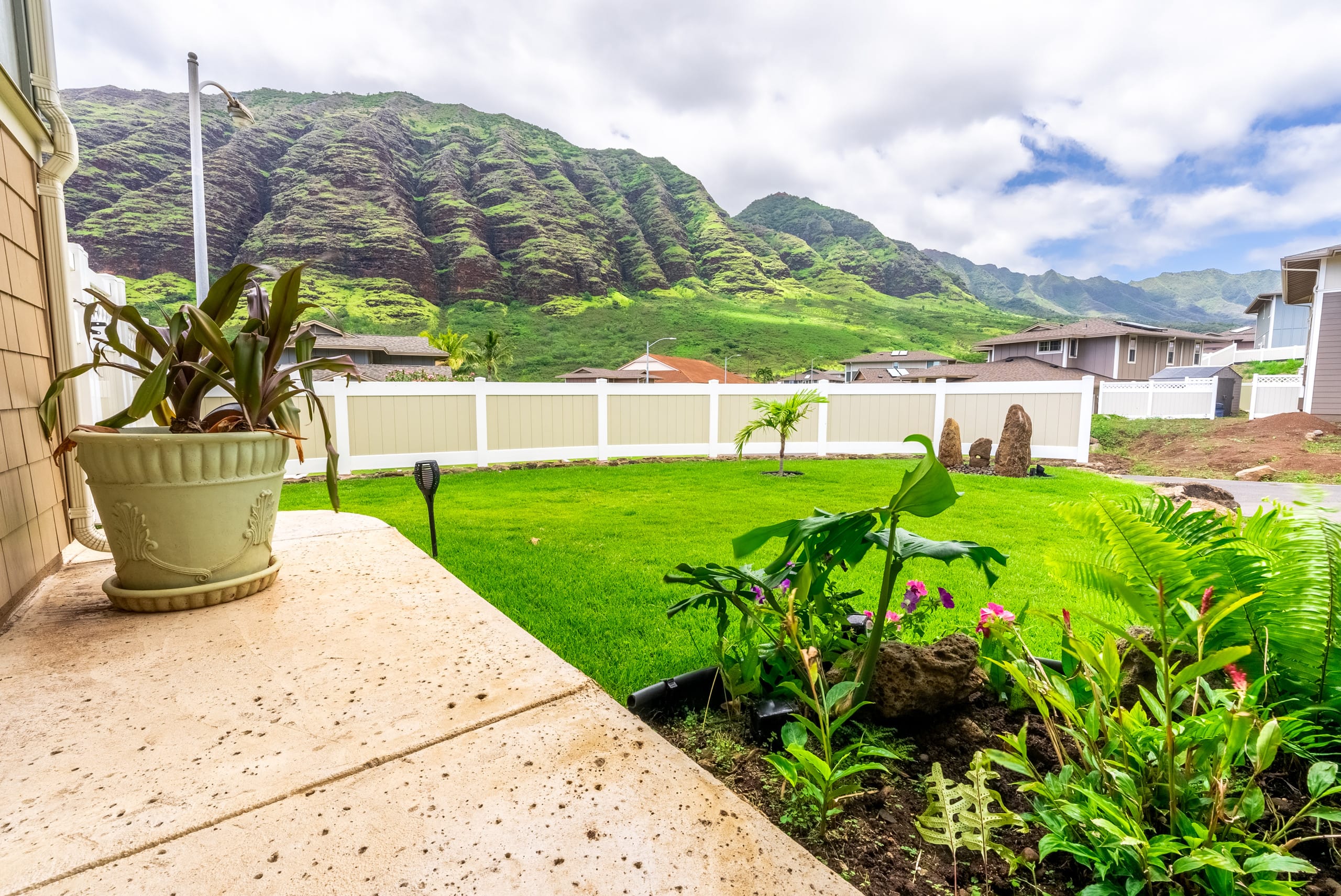Home in Waianae · ★4.97 · 3 bedrooms · 5 beds · 2.5 private baths - Image 76