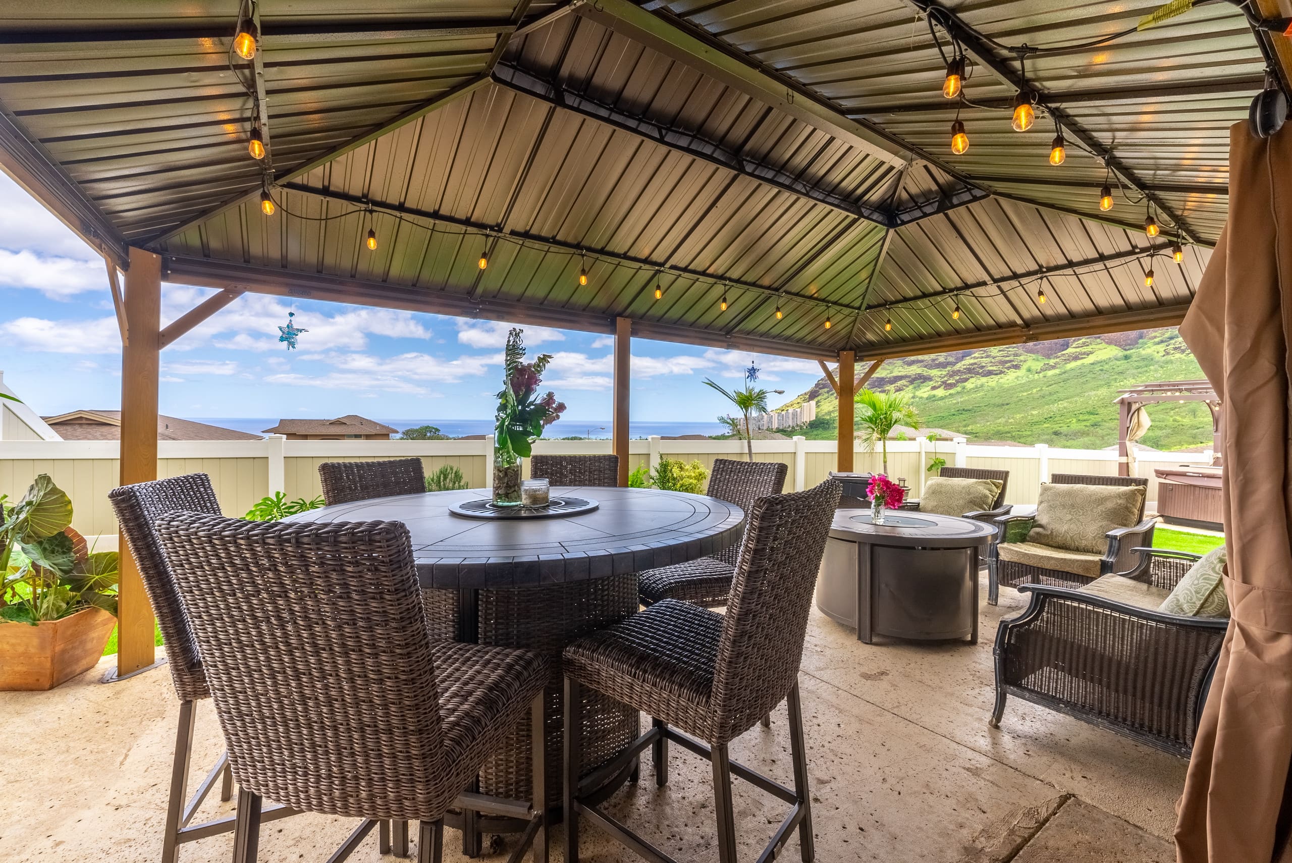 Home in Waianae · ★4.97 · 3 bedrooms · 5 beds · 2.5 private baths - Image 54