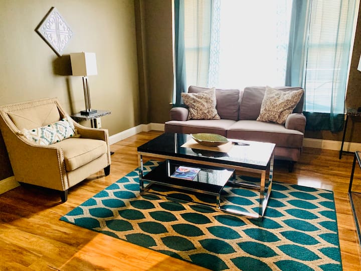 Stunning Downtown Views - Highrise 1 Br - Memphis