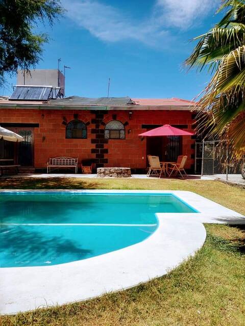 House in San Juan del Rio with Pool and Temazcal.