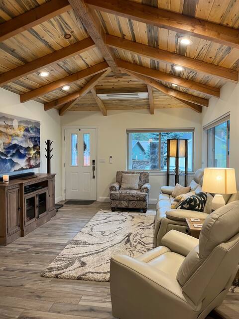 Cozy 3-bedroom house near Mt. Shasta