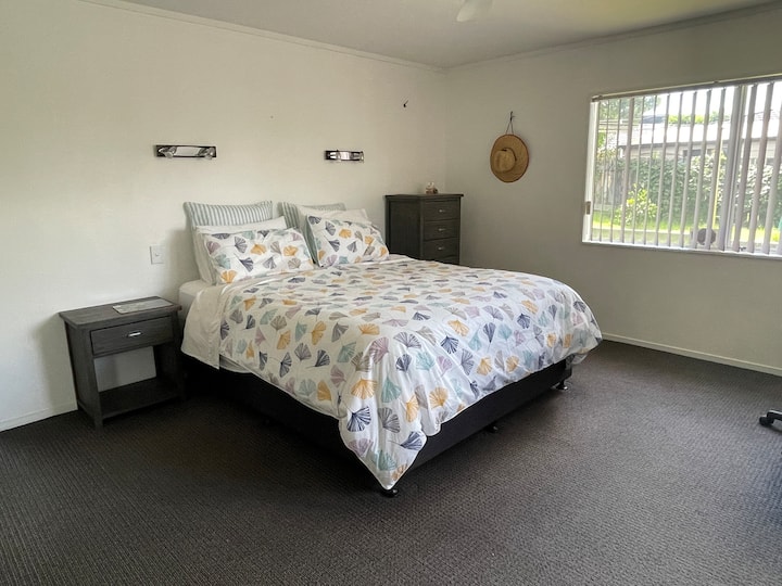 Habitación principal (cama tamaño king)