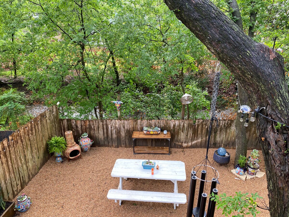 Tarrytown Bungalow - Downtown, Lake Austin, Zilker