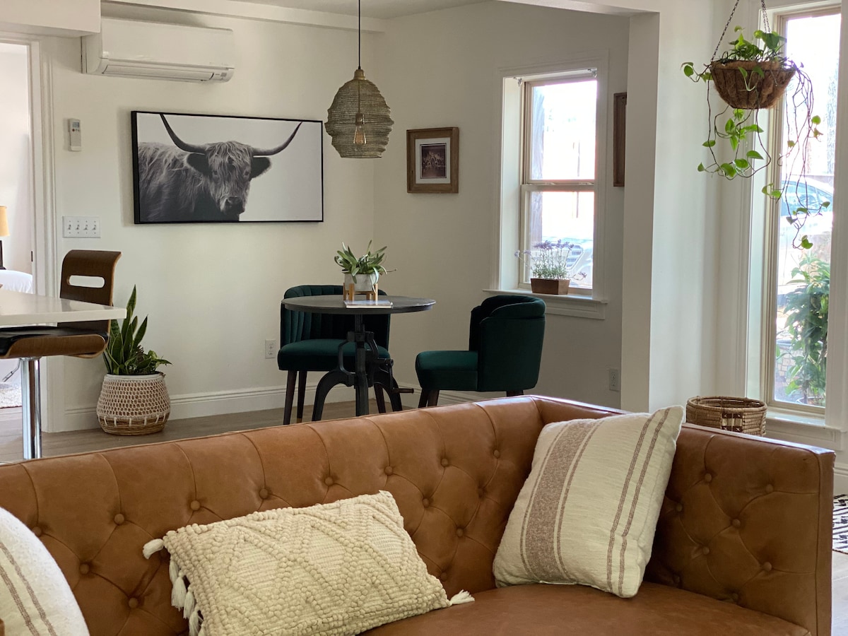 Tarrytown Bungalow - Downtown, Lake Austin, Zilker