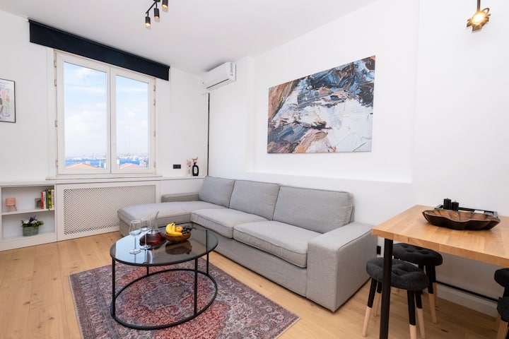 2br Apartment W/bosphorus View/ac In Galata - Sarıyer
