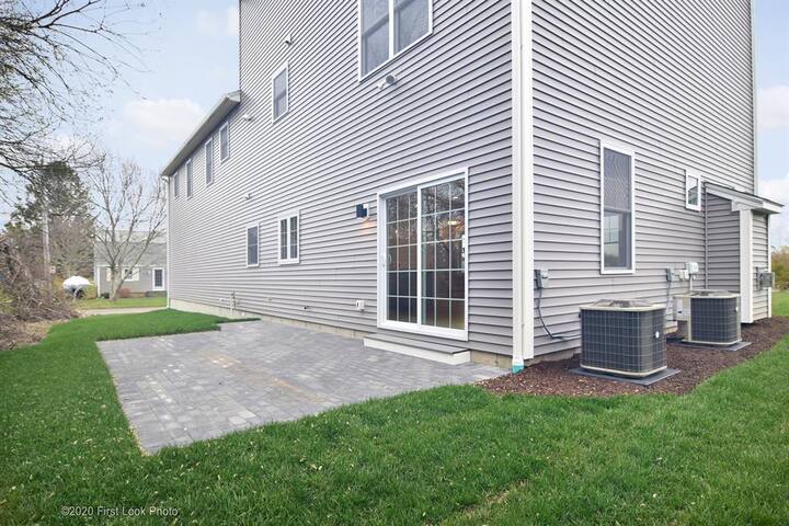 Summer Oasis! Perfect for Family & Friends! gallery image 2