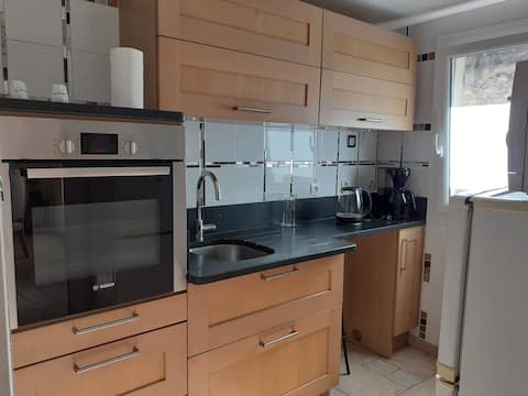 Townhouse, full center, 3 bedrooms, 4 beds