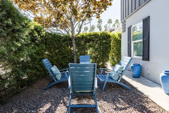 Quiet & Modern La Jolla Shores Flat (+Parking)