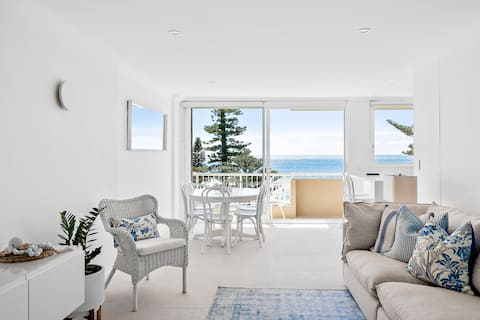 Top Airbnb: Luxury beachfront with unbelievable views in Manly