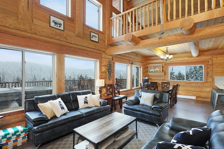 The Timber Wolf Lodge - Stunning Log Chalet - Kanada