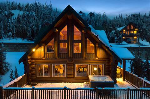 The Timber Wolf Lodge - Stunning Log Chalet