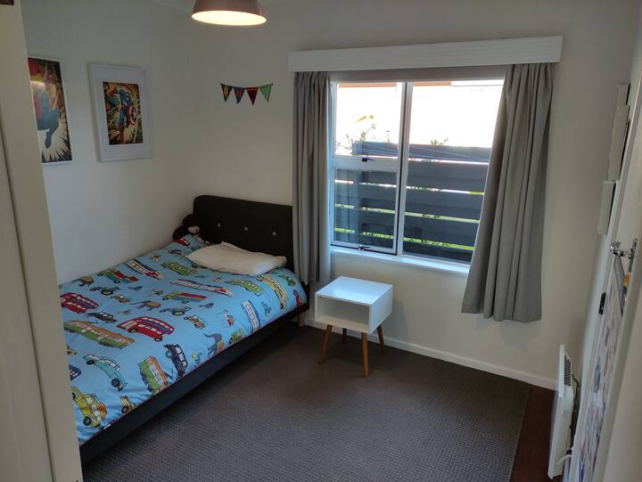 Krevat dopio "king" në dhomën e gjumit 3. 