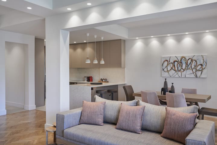 Urban Heights 3BD Apt, next to Hilton