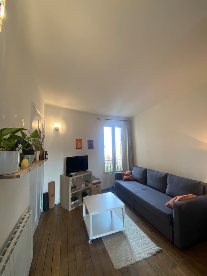 Nice studio 10 min from Versailles Apartments for Rent in Viroflay