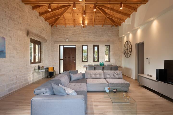 Your Familly Destination – Montes Albi Villa gallery image 3