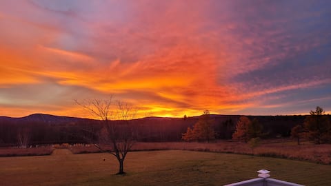 Idyllic Country Experience on 13 Private Acres