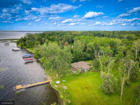 Private Lake Bemidji Cottage