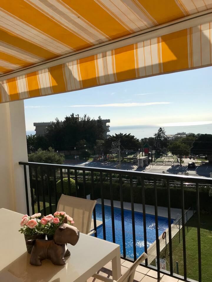 Lovely 3bedroom duplex with pool & great sea view Apartments for