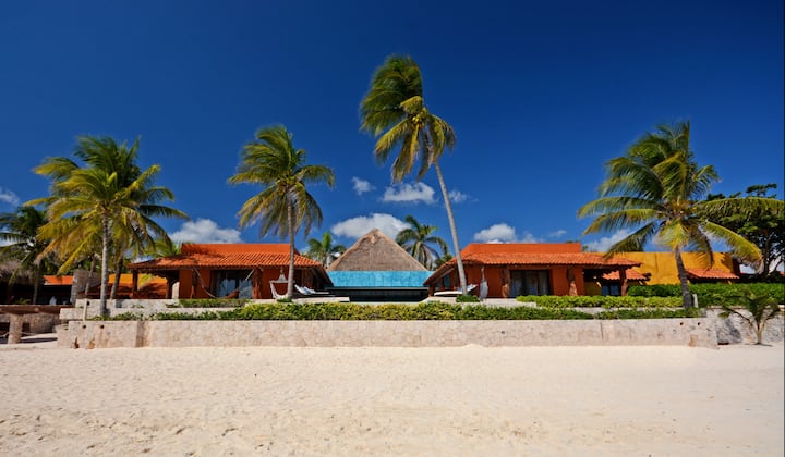 11BR Villa in Cancun — photo 1