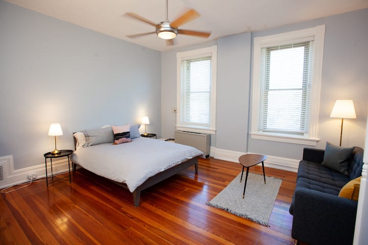 ห้องนอน 1 (ชั้น 2)