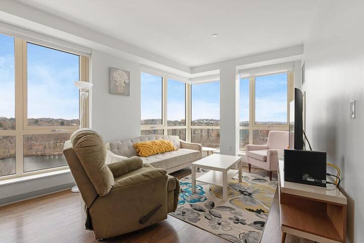 Outstanding luxury 2Br 2Ba apartment