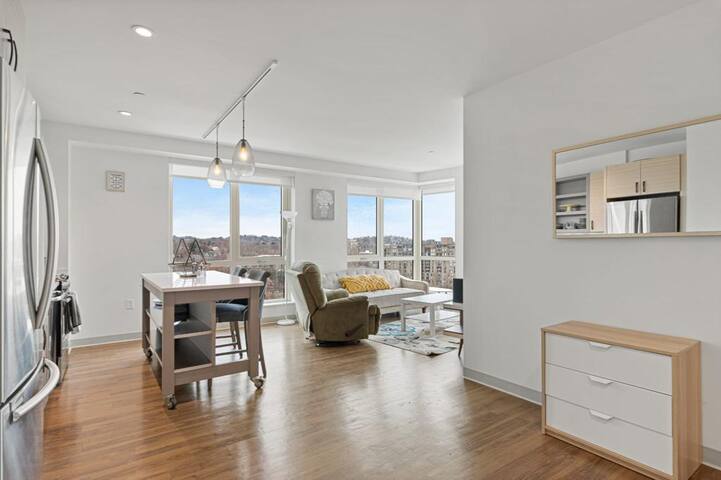 Outstanding luxury 2Br 2Ba apartment gallery image 4