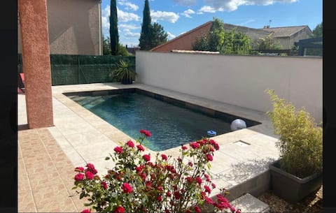 Quiet pool villa